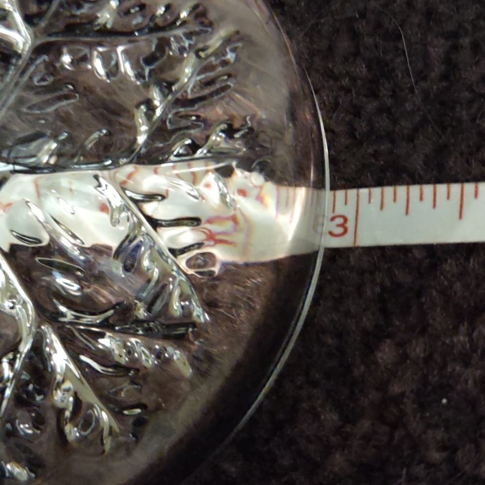 ‎Paperweight Glass 3 inch diameter, clear Snowflake Excellent Condition - Picture 3 of 4